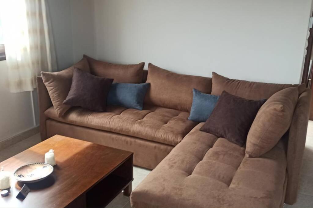 Artemis Penthouse 10 Minute From National Airport Villa ภายนอก รูปภาพ